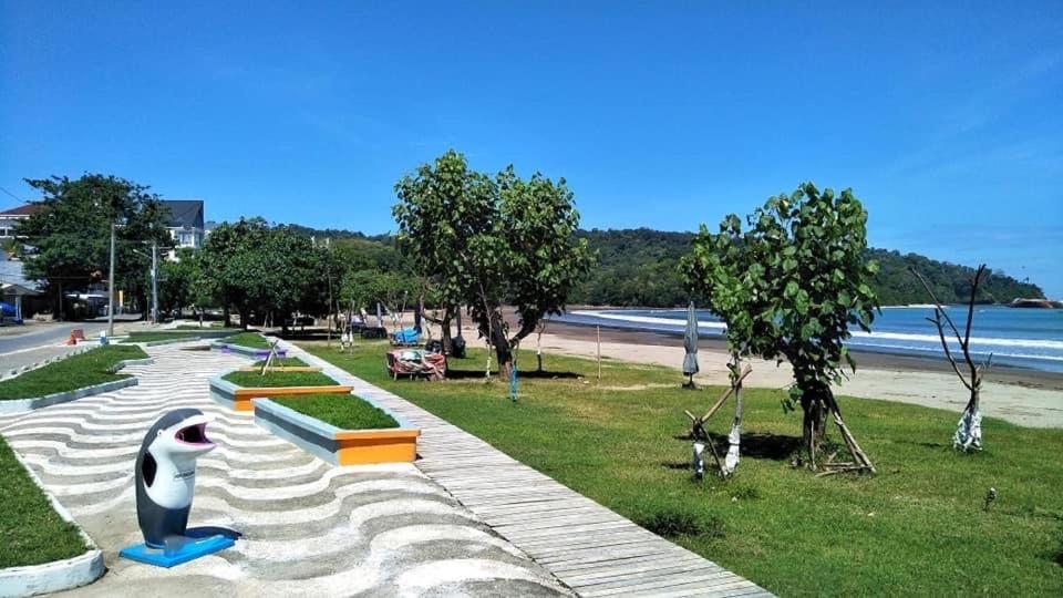 Hotel Ahlen Pangandaran Exteriér fotografie